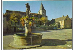 ROYERE  La Place La Fontaine Et L'église - Royere