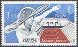 France Sport N° 2012 ** Tennis - Court Central De Roland Garros - Raquette - Tennis