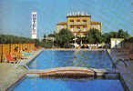 Carte Postale 30.  Beaucaire  Hotel Des Vignes-Blanches La Piscine  Route De Nîmes  Trés  Beau Plan - Beaucaire