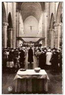 MAREDSOUS-ABBAYE-GRANDE NEF DE L'EGLISE-Célébration De La Messe - Anhée