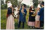 FILLES ET GARCON DU GROUPE FOLKLORIQUE De PONT L' EVEQUE . Voir Recto Verso  (B844) - Pont-l'Evèque