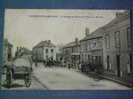 VDS CPA EGRISELLES LE BOCAGE LE BUREAU DE POSTE ET LA PLACE DU MARCHE ANIMATION EXCEPTIONNELLE CARTE RARE - Egriselles Le Bocage