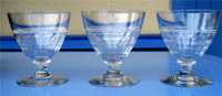 3 Verre A Pied En Cristal Ancien - Glass & Crystal