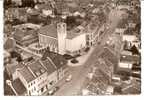 BRETEUIL SUR NOYE   -   ** VUE AERIENNE SUR L´EGLISE Et LA RUE DE LA REPUBLIQUE ** -   Editeur : LAPIE De ST Maur  N° 27 - Breteuil