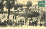 IVRY SUR SEINE - Place De L'Hotel De Ville Animée - Circulé 1910 - Ivry Sur Seine