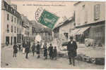 87 - SAINT -YRIEIX : PLACE DU MARCHE AVEC TRES BELLE ANIMATION. - Saint Yrieix La Perche