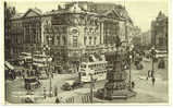 LONDON ENGLAND Piccadilly Circus BUSES Cars STROLLERS Busy 1949 - Piccadilly Circus