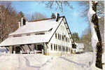 Carte Postale 88.  Xonrupt-Longemer  Auberge De Jeunesse De La Roche Du Page  Sous La Neige Trés Beau Plan - Xonrupt Longemer