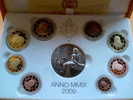 VATICANO ( VATIKAN  ) - 2009 - BENEDETTO XVI - ANNATA COMPLETA 8 VALORI + MEDAGLIA ARGENTO - FONDO SPECCHIO ( PROOF - Vaticaanstad