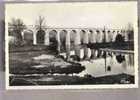 CPA. GUERET.  LE VIADUC SUR LA CREUSE. DENTELLEE. DATEE 1947. - Guéret