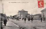 Carpentras - La Cour De La Gare N°2 - Carpentras