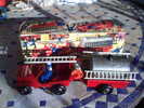 ANCIEN JEEP POMPIERS AVEC REMORQUE CITERNE  MECANIQUE  ET BOITE - Jouets Anciens