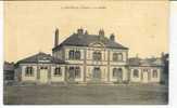 Bléneau : La Mairie Et Les écoles, Garçons Et Filles En 1911. - Bleneau
