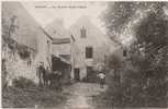 C  .P. A   (   PISCOP  " La Ruelle Notre Dame  "carte Vue  Animée - Très Belle Carte Postale ) - Pontcelles