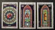 CONGO 1970 VIDRIERAS DE LA CATEDRAL DE BRAZZAVILLE  YVERT Av 105/107 - Glas & Brandglas