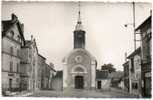 Carte Postale Esbly - La Place Et L'Eglise - Religion - Esbly