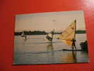 CPM-THEME SPORT- LA PLANCHE A VOILE-DETETE LE SOIR SUR L'EAU-PHOTO SIROPE - Vela