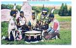 Indiens D´Amérique Du Nord Indian Tom-Tom Drummers Cpa Animée Couleur - Indiani Dell'America Del Nord