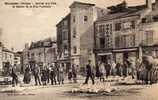 MIREBEAU : (86) Marché Aux Oies Et Entrée De La Rue Nationale - Mirebeau