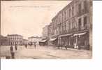 LANGON. - Place Maubec - Grands Cafés. - Langon