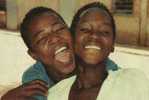 Cpm Moundou Enfants ( Joie Partagee Au Centre Des Handicapes A Benoye) - Tsjaad