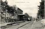 Le Chambon Feugerolles - La Gare "arrivée D'un Train - Animée" - Le Chambon Feugerolles