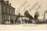 Cp 41 SELLES SUR CHER Avenue Du Bourgeau  ( Belle Animation) Gendarmerie Nationale , Gendarmes - Selles Sur Cher