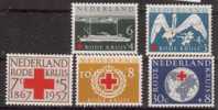 Nederland: 1957 Nvph Nr 695-699, Mi Nr  699 - 703,  Rode Kruis Red Cross - Unused Stamps