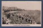 SUSSEX - CP THE BATHING STATION GRAND PARADE EASTBOURNE - CIRCULEE EN 1923 - ANIMATION - TAXE - Otros & Sin Clasificación