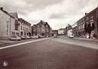 Ph-CPSM Belgique Maissin Paliseul (Luxembourg) Place Des Combattants, Autos Années 60 - Paliseul