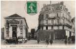 Carte Postale Ancienne Bourges - La Place Cujas Et L'Ecole Des Beaux Arts - Enseignement - Clémont