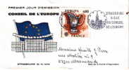 Enveloppe Illustrée Avec Flamme Strasbourg Siège Du Conseil De L'Europe - Strasbourg 21/12/76 - Europese Instellingen