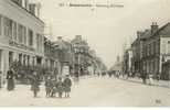 CPA ROMORANTIN (Loir Et Cher) - Fauboug D´Orléans (Très Animée Et Commerce) - Romorantin