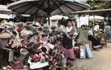 Alpes Maritimes, Nice, Le Marché Aux Fleurs. Œillets De Nice. Cours Saleya. Vieux Nice - Ambachten