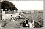 Jolie CP Photo Très Animée 33 Andernos La Plage La Jetée - Ed ELCE Chatagneau 8369 - CAD De 1962 - Andernos-les-Bains