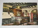 LOT 390 -1- Carte Postale Sur   Rochefort En Terre Salle Principale  Intérieur Du Café Breton - Rochefort En Terre