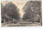 CPA.  TRES ANIMEE. ISSOIRE. AVENUE DE LA GARE. CHARETTE ET MOUTONS. DATEE 1917. - Issoire