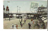 PAYS BAS . SCHEVENINGEN  BOULEVARD . KIOSQUE . CARRIOLES A CHEVAL . TERRASSE DE CAFE . Vendeur De Journeaux - Scheveningen