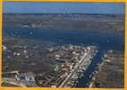 LA TREMBLADE (Charente Maritime)Sur Les Rives De La Seudre Le Port Et Parcs A Huitres - Au Loin Marennes - La Tremblade