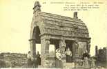 908 - Plougasnou (Finistère) - L´Oratoire - LEs JEunes Filles De La Région Viennent Y Couper Et Y Déposer Leurs Cheveux - Plougasnou