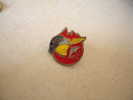 Pin´s  Dauphin CASQUE DE POMPIER - Brandweerman