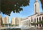 VILLEURBANNE Rhône : Place De La Libération Bassins Avec Jets D'eau Hotel De Ville Gratte Ciel - Villeurbanne