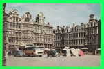 BRUXELLES - COIN DE LA GRAND´PLACE - ANIMÉE MARCHÉ - ÉDITION LE BERRURIER - - Markets