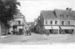 28Z93-MAI-5-  MAINTENON - Place De La Mairie Et Rue Saint-Pierre - Tonnellerie - Café Au Rendez-vous Des Cy Clistes - Maintenon