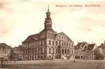 MARKTPLAATS MET STADHUIS . MAASTRICHT. - Maastricht