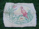 Decor Ancien De Coussin- Theme Crapaud Et Heron. - Autres & Non Classés