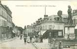 LIANCOURT - Un Coin De La Place Et Rue Victor-Hugo - Liancourt