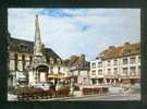 CPSM - Gournay ( En Bray 76) - La Grande Place Et La Fontaine ( Commerce Familistère FAMY Café Du Nord COMBIER CIM) - Gournay-en-Bray