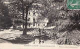 1942   FONTENAY LE COMTE   Jardin De L Hotel De Ville   Circulée 1910 - Fontenay Le Comte