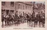 Sissonne : Arrivée De La Cavalerie , Militaires Et Chevaux ! - Sissonne